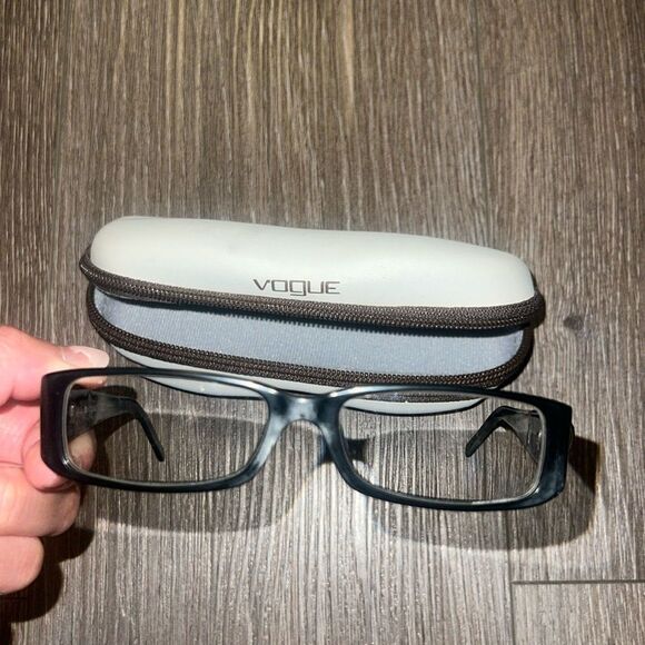 Vogue Glasses - Picture 1 of 3